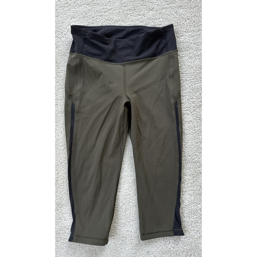 lululemon leggings Size 6 Capri Olive Blavk
